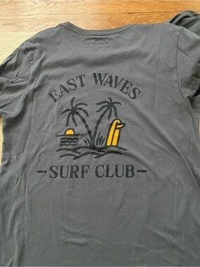 East WAVES Surf Club Long-Sleeve Crew Neck Shirt - Charcoal grey